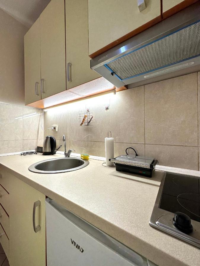 Apartman Filip พอดโกริกา ภายนอก รูปภาพ
