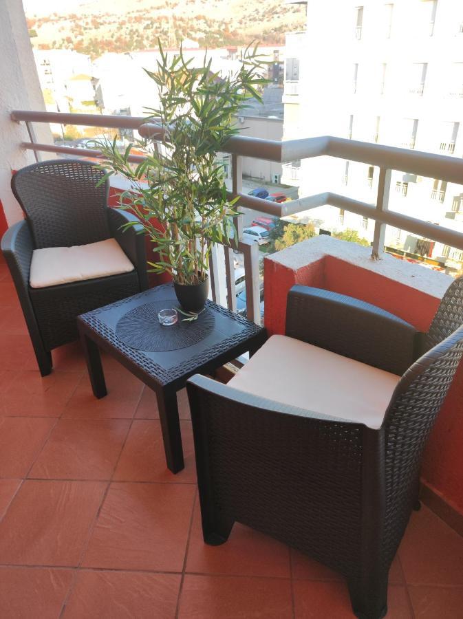 Apartman Filip พอดโกริกา ภายนอก รูปภาพ