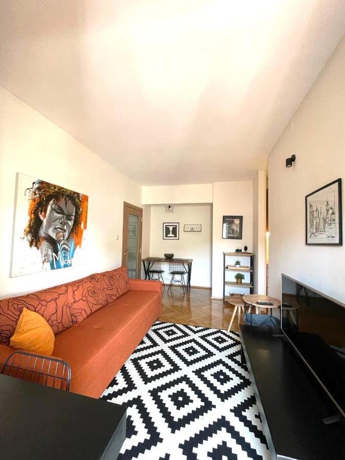 Apartman Filip พอดโกริกา ภายนอก รูปภาพ