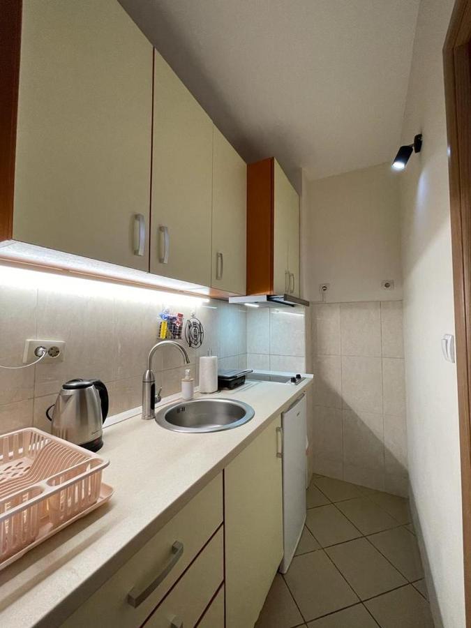 Apartman Filip พอดโกริกา ภายนอก รูปภาพ